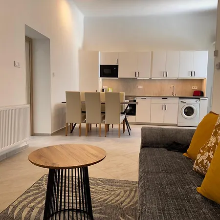Grand 4* Budapest
