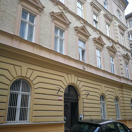 Apart Otel Grand Budapeşte