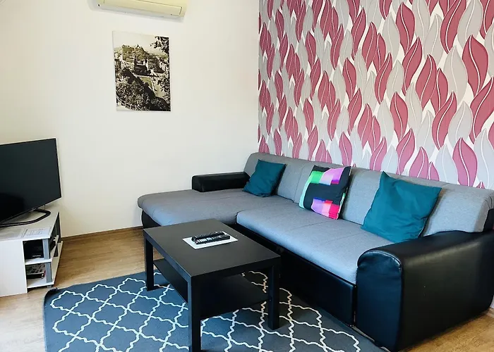 מלון דירות Grand 4*