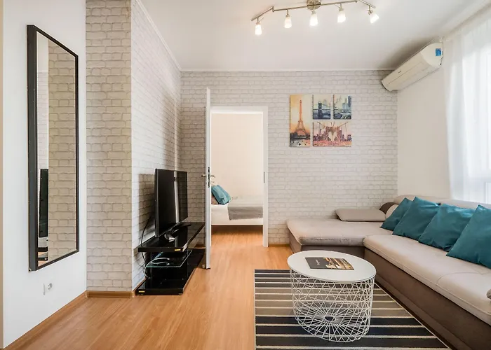 מלון דירות Grand 4*