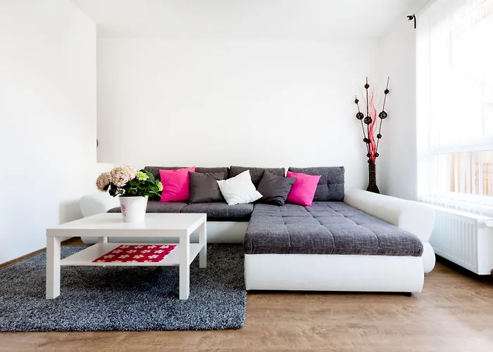 מלון דירות Grand 4*