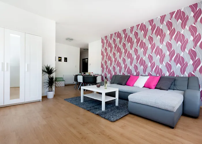 מלון דירות Grand 4*