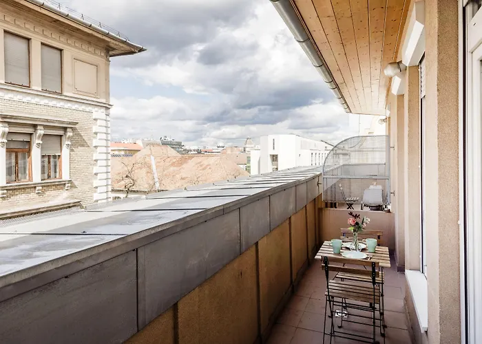 Grand 4* בודפשט