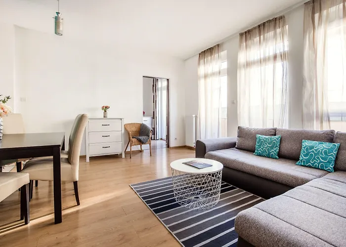 מלון דירות Grand