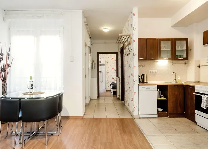 Grand מלון דירות